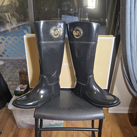 🔥EUC MICHAEL KORS LOGO STOCKARD TALL RUBBER RAIN BOOTS - Picture 4 of 16